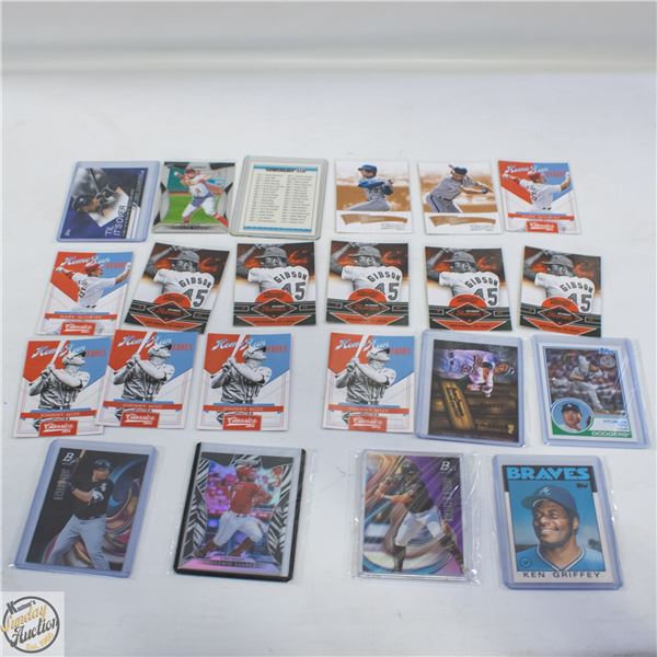 22 ASSORTED BASEBALL CARDS