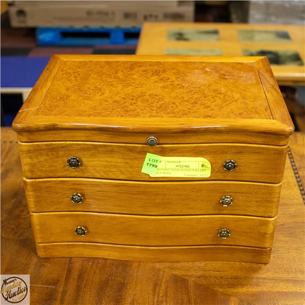 VINTAGE SOLID WOOD JEWLERY BOX WITH