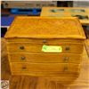 Image 1 : VINTAGE SOLID WOOD JEWLERY BOX WITH