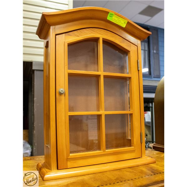 WALL MOUNT 3 SHELF WALL DISPLAY CABINET H-20.5"