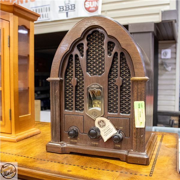 VINTAGE STYLE GE RADIO H-15"