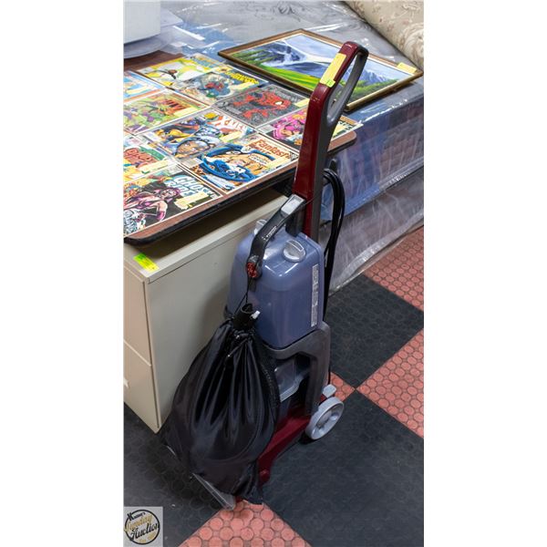 HOOVER CARPET CLEANER WITH ATTACHMENTS
