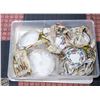 Image 1 : LOT OF VINTAGE CHINA DISHES