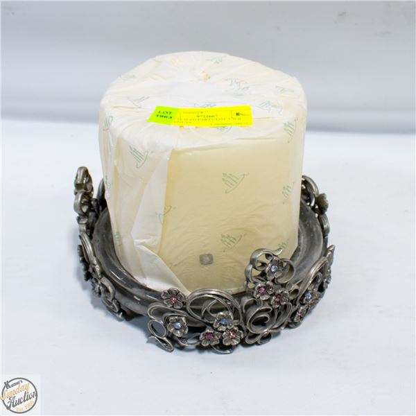 NEW SEALED PARTY LITE 5.3LB COCONUTS
