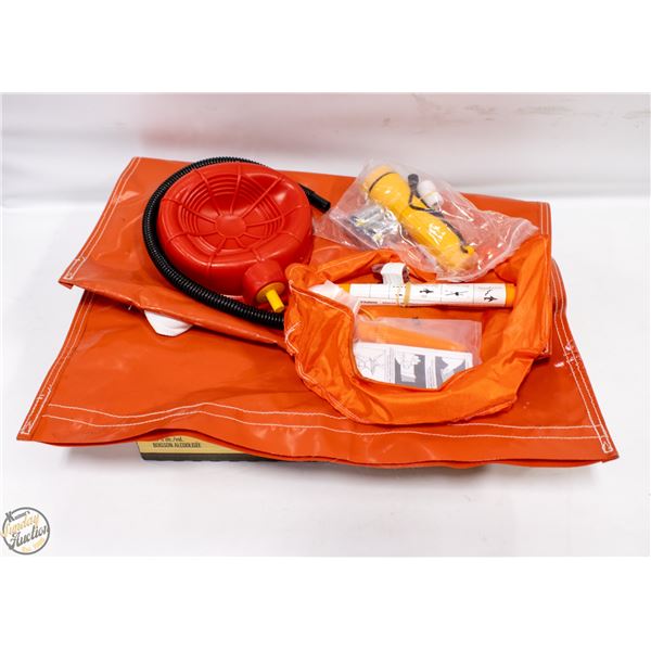 LIFE RAFT EMERGENCY KIT W/FLASHLIGHT, PUMP+ MORE