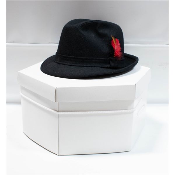 BLACK FEDORA IN HAT BOX