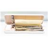 Image 1 : CHESTNUT TOOLS CHEESE KNIVES & MARKERS IN WHITE