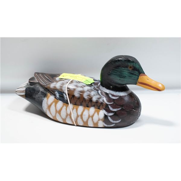 WOOD DECOY DUCK NOT SIGNED