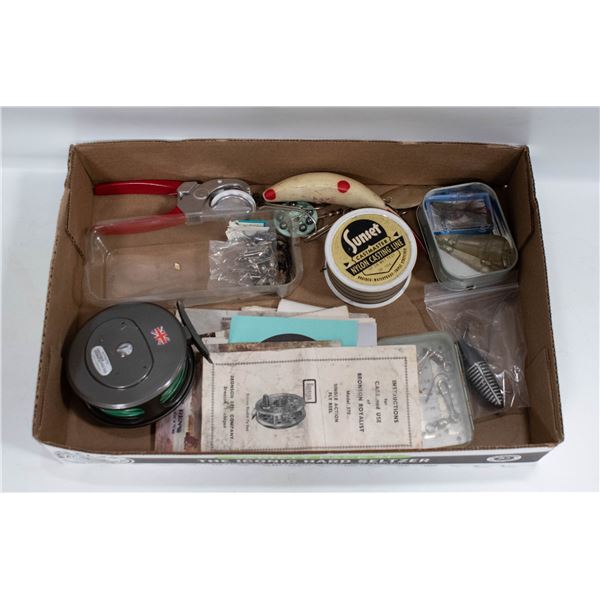 FISHING ITEMS LOT VINTAGE