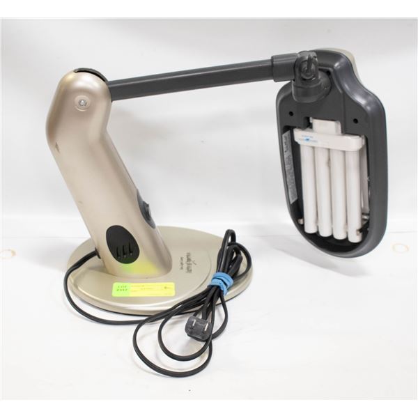 DESK LAMP