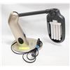 Image 1 : DESK LAMP