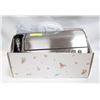 Image 1 : COUNTER FOOD SAVER WITH ATTACHMENTS