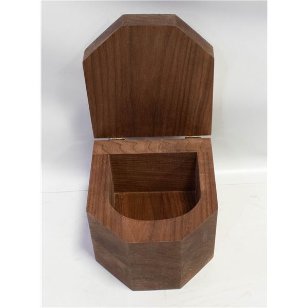VINTAGE WOOD TRINKET BOX