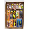Image 1 : LOT OF 16 VINTAGE LURES IN ORIGINAL PACKAGES