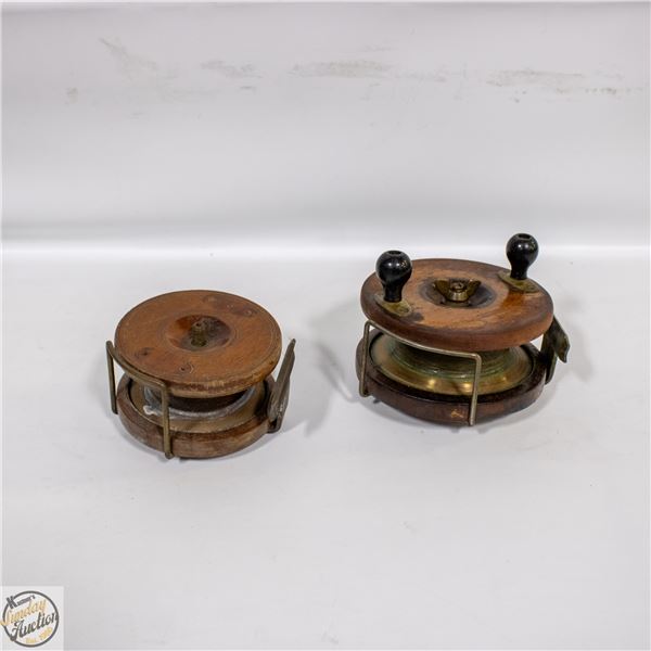 2 VINTAGE PEETZ REELS  5” & 4”