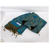 Image 1 : WOMEN'S BOHO/TAPESTRY SCARVES ASSORTED