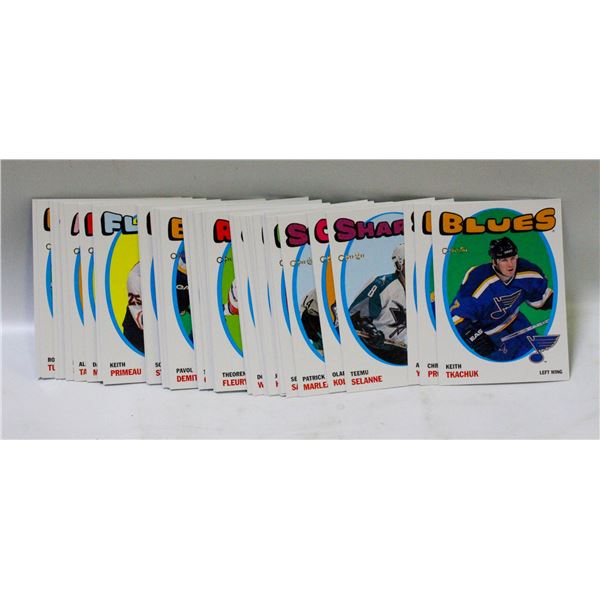 BAG OF 42 2001 O-PEE-CHEE RETRO HOCKEY