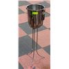 Image 1 : VINTAGE MID-CENTURY MODERN STAINLESS