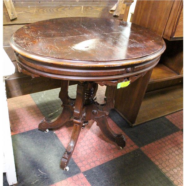 ANTIQUE VICTORIAN WOOD PARLOR TABLE ON