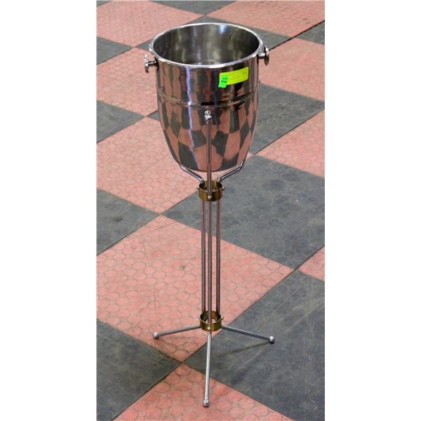 ICE BUCKET ON STAND