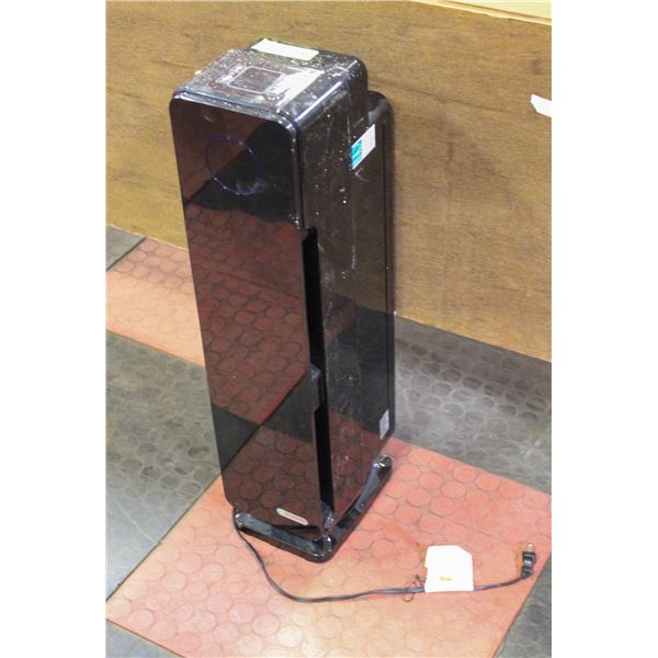 STANDING BLACK FAN WITH UV SETTING