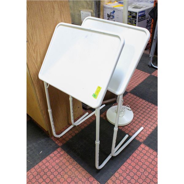 2 PLASTIC FOLDING TV TRAYS