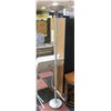 Image 1 : WHITE FLOOR LAMP 71" TALL