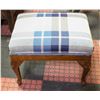 Image 1 : VINTAGE REUPHOLSTERED OTTOMAN