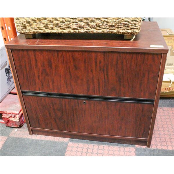 OFFICE/HOME FILING CABINET H-29.5" W-21.75"