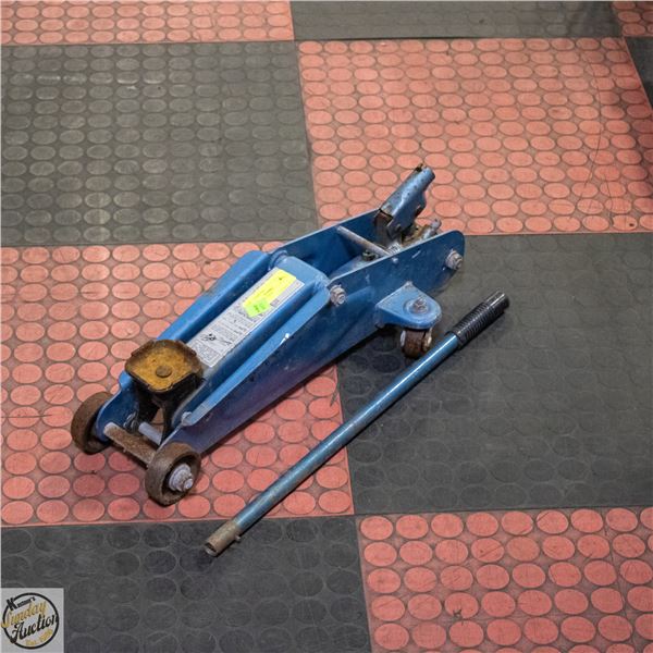 BLUE FLOOR JACK
