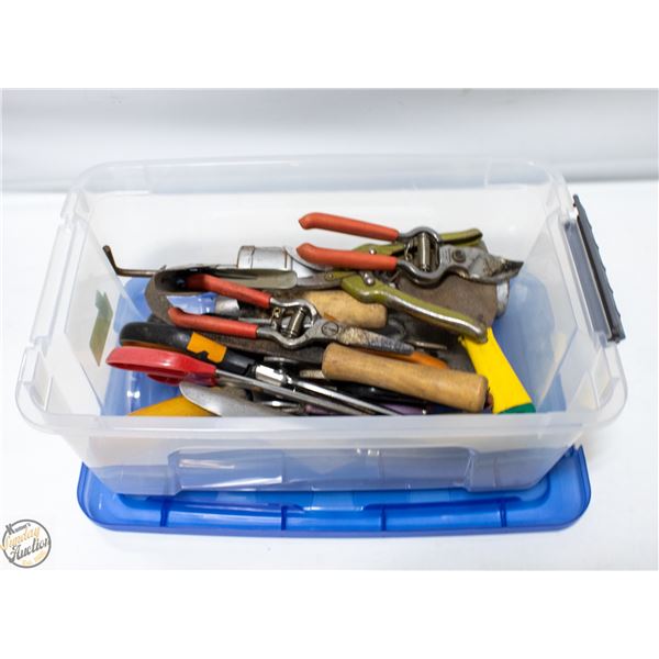LOT OF VARIOUS TOOLS