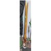 Image 1 : LOT OF VARIOUS YARD TOOLS
