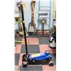 Image 1 : POWERFIST 2 TON FLOOR JACK