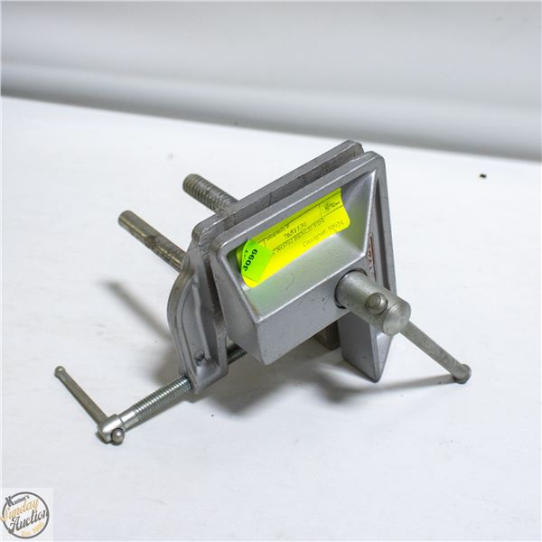 STANLEY NO702 BENCH VISE