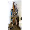 Image 1 : ESTATE PALLET- VINTAGE SKI'S & POLES ASSORTED