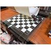 Image 3 : Lamp & Glass Chess Pce