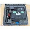 Image 2 : Nady Encore Duet VHF Dual Wireless Microphone System Set with Handheld, Lapel & Case