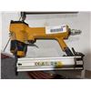 Image 5 : Lot of Two Pneumatic Brad Nailers with Accessories