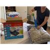 Image 1 : Hefty 12-Piece Shrink-Pak Set