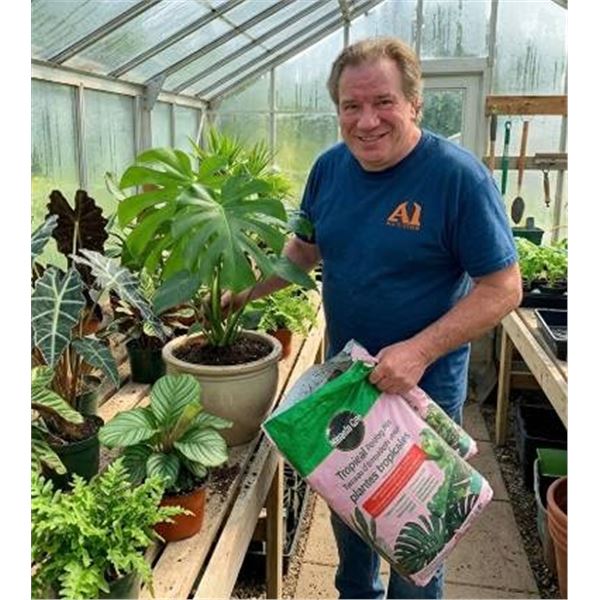 Miracle-Gro Tropical Potting Mix Lot of 2