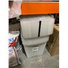 Image 2 : LOT OF 10 Plastic Storage Bins with Lids - SEE SLIGHT DAMAGE TO CORNER OF BINS