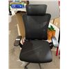 Image 3 : Black Mesh Ergonomic Office Chair