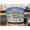 Image 3 : Below Zero Cooling Throw Blanket