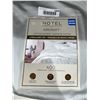 Image 2 : Hotel Signature Sateen Queen Grand Sheet Set