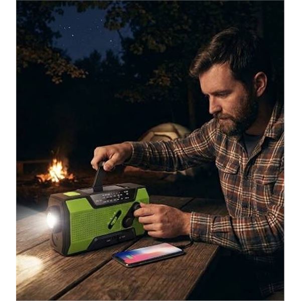 Green AM/FM/NOAA Emergency Radio Power Bank