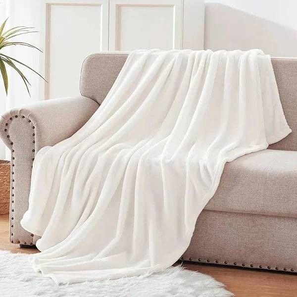Kirkland Signature King Plush Blanket 112"x92"