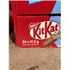 Image 3 : KitKat Cookie Dough 24 x 41.5g Bars