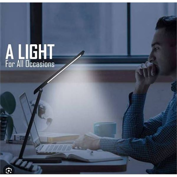 Aultra LED Desk Lamp Black