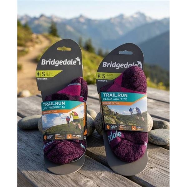 Lot of 2 Bridgedale Women's Merino Sport Trail Socks,