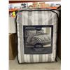 Image 2 : COMFY Bamboo World Queen Bed In A Bag Comforter Set 7pc
